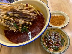 -拈签一笑黄牛肉辣卤串串