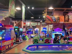 -卡通尼·Safari非洲探索乐园·生日会(金桥国际商业广场店)