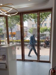 -苗医生0感科技祛痘
