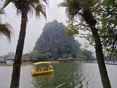 -星湖旅游景区七星岩