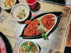 -老房老舍重庆火锅(假日城市店)