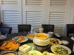 -大头虾越式风味餐厅(光明广场店)