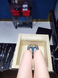 -悦指间美甲美睫