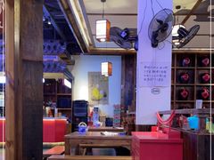 大堂-先启半步颠小酒馆(白麓里店)