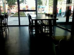 靠窗位-星巴克(济南美莲广场店)