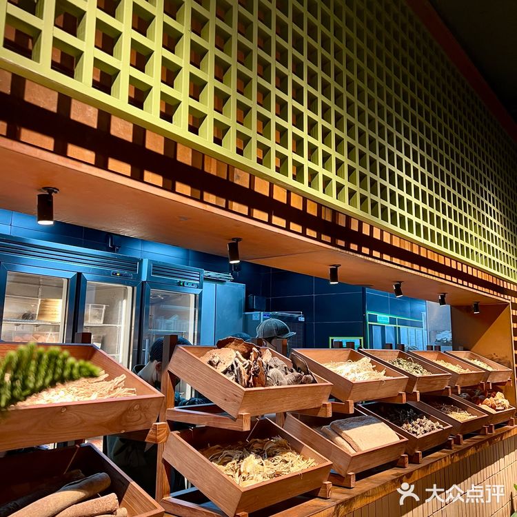 终于吃上我心心念念的三出山啦！！！