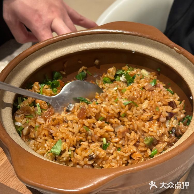 周末来吃这家小馆，生活巴适