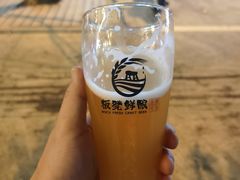 -板凳鲜酿·精酿啤酒(科华北路店)