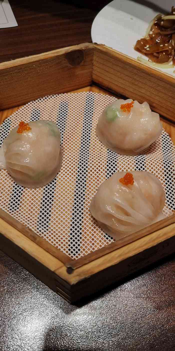 西湖春天61粤菜(南山店)-"服务态度一般般吧.不过点心真的是好好吃.