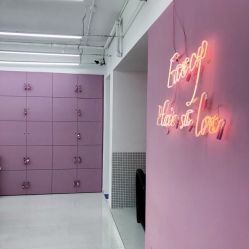 -SWANK SALON