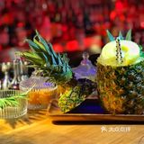 高颜值的一家酒吧哦