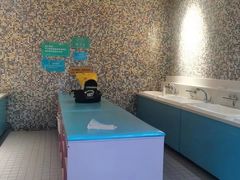 -Swim斯卫姆国际儿童游泳中心(红博中央公园店)