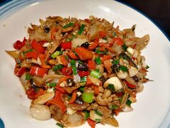 湖南肉炒肉-有红鸡毛店·川菜(建设路店)