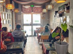 -蜗牛小馆醉乡民谣云南菜(惠新西里店)