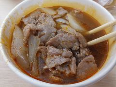 生烫鲜牛肉粉-江三王记牛杂馆(总店)