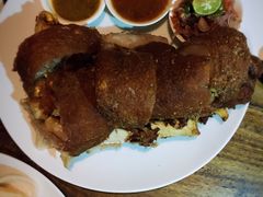 脆皮猪蹄-登巴萨日落餐厅