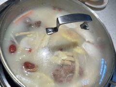 -三人行骨头王火锅(长寿店)