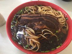 -小龙大肉面馆