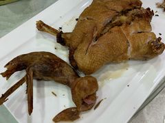 香酥八宝鸭-梅龙镇酒家(南京西路总店)