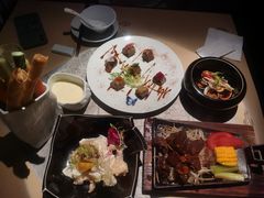 铁锄牛排-穹六人间 people 6(岳阳路店)