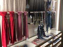 -COACH蔻驰(赛特奥特莱斯店)