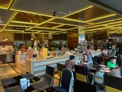 -大中华希尔顿酒店-念自助餐·嗨啤·小龙虾
