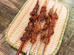 羊肉串-老钟家烤羊排·敦伊阁清真餐厅胡羊焖饼