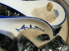 芋圆珍珠烧仙草-十六蒲(桂林路店)