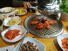 -唯成•韩国炭火烤肉 유성고기