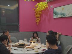 -老街烧烤大排档·地道湖北菜·龙虾馆(汉口火车站店)