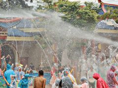 -七彩云南欢乐世界