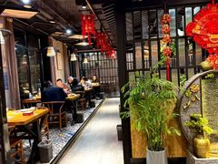 -小三峡食府(西五路店)