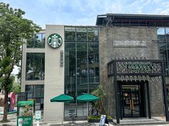 -星巴克(南宁民歌湖店)