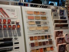 -名创优品(江南新地店)