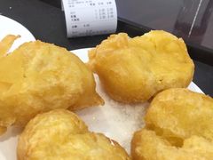 奶油炸糕-聚德华天护国寺小吃(甜水园店)