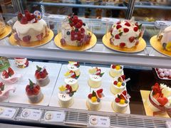 -花花卷卷·鲜食蛋糕(静安久光百货店)