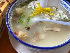 -香麒园·过桥米线·南湖雅宴