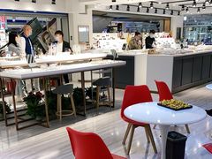 -宏宇眼镜蔡司依视路折扣店(兆佳眼镜城店)