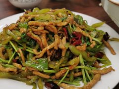 香辣肉丝-顶之鲜海鲜餐厅