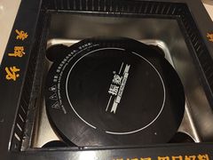 -老牌坊云南鱼豆花火锅(哈西万达店)