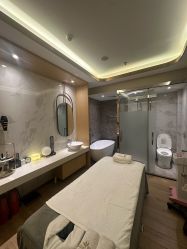 -香港倾城国际·美容美体中心