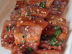 -黄记四更烤乳猪店