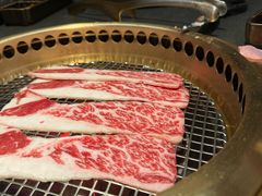 -铭牛烧肉·和牛海鲜自助(高新月牙湖店)