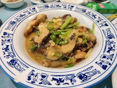 土椒焖烷鱼-新一家农家菜(华景新城店)