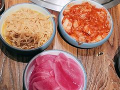 -明洞阿姨·韩式酱蟹烤肉·创意料理(三元桥店)