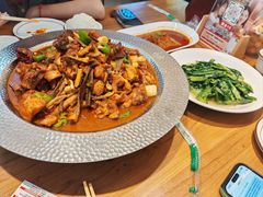-俭寨大盘鸡·手抓肉·烧烤新疆菜(乌苏路店)
