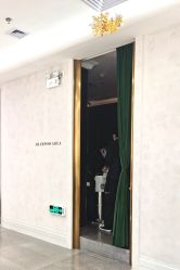 -Kraemer Paris  苏豪路易士·嘉玛发廊