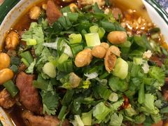 路边嫩牛肉-马路边边串串香形象店(磐石路店)