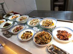 -腾阁自助餐厅(朝林广场店)