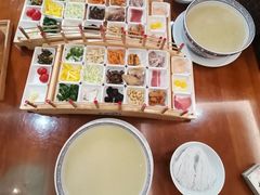 -香麒园·过桥米线·南湖雅宴